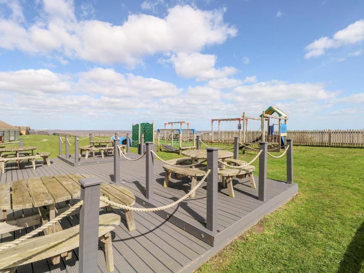 Corton Retreats At Waterside Parkヴィラ エクステリア 写真